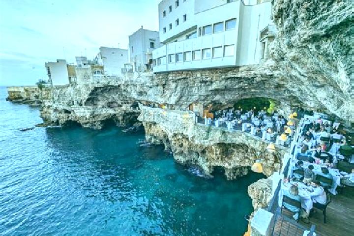Sadie, 35 — Escort in Grotte di Castro, Italy