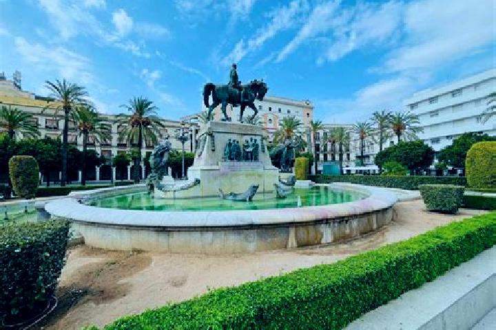 Sadie, 35 — Escort in Jerez del Marquesado, Spain