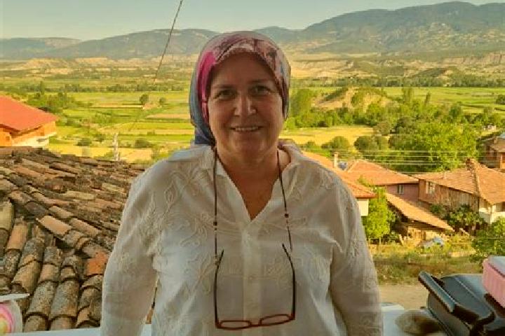 Sadie, 35 — Escort in OEzekli, Turkey