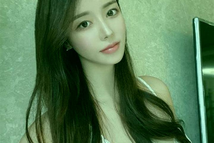 Sadie, 35 — Escort in Ruixi, China