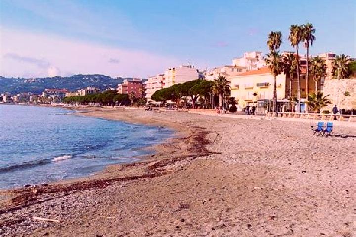 Sadie, 36, a black grey-eyed ebony companion based in San Bartolomeo al Mare. Offering Striptease, Overnight, Prostate Massage, Girlfriend Experience, Tantra...
