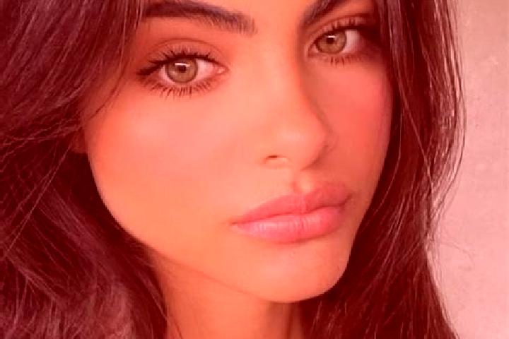 Sadie, 36, a dark blonde dark-eyed indian companion based in Segarcea-Deal. Offering Roleplay, Dinner Date, Girlfriend Experience. Available for incall and o...