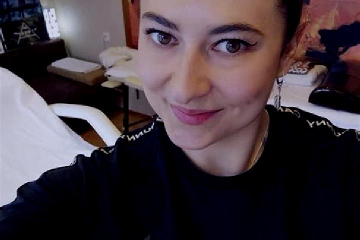 Sadie, 36, a red dark-eyed slavic companion based in Chateauneuf-sur-Loire. Offering Travel Companion, Erotic Massage, GFE. Available for incall and outcall,...