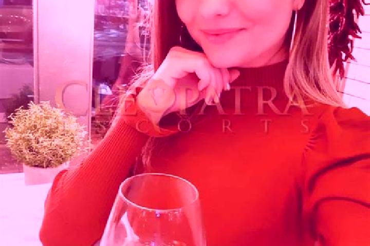 Sadie, 37, a auburn amber-eyed caribbean companion based in Techachaltitla. Offering 69, Erotic Massage, OWO, Domination. Available for incall and outcall, o...