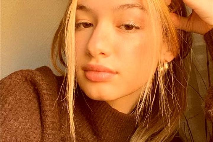 Sadie, 37, a blonde brown-eyed asian companion based in Cangkreng. Offering Massage, GFE, Deep French Kissing. Available for incall and outcall, overnight bo...