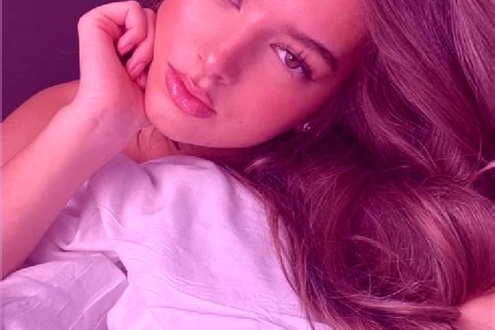 Sadie, 37, a brunette hazel-eyed caucasian companion based in Castillo de Villamalefa. Offering Striptease, 69, Duos, CIM, Domination. Available for incall a...