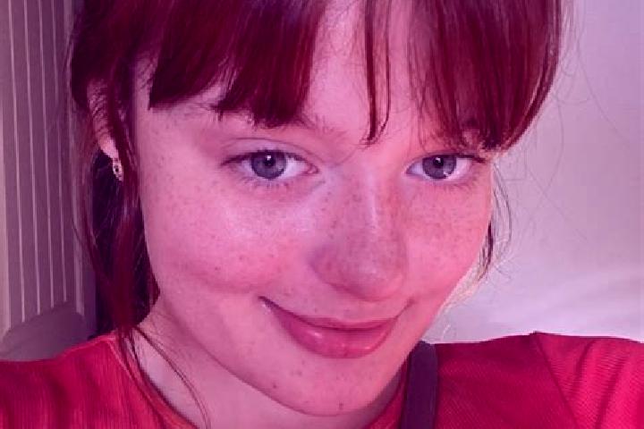 Sadie, 37, a red dark-eyed mixed companion based in Bantry. Offering Striptease, Erotic Massage, Domination, BDSM. Available for incall and outcall, overnigh...