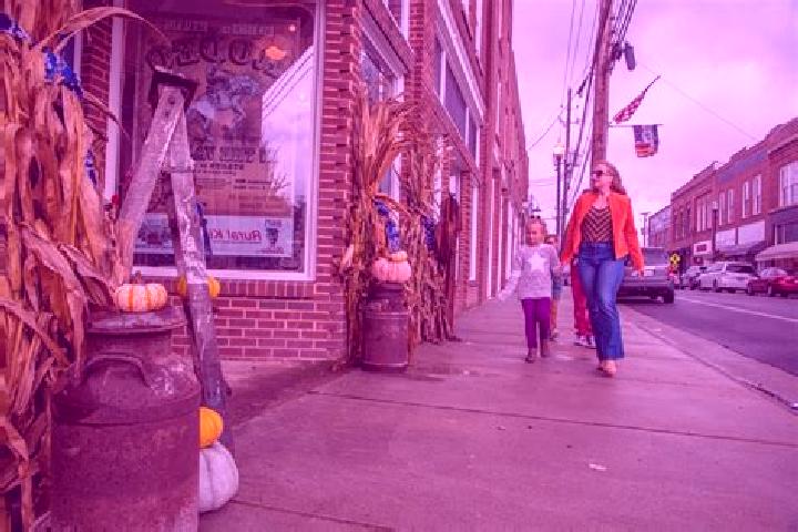 Sadie, 37 — Escort in Chilhowie, United States