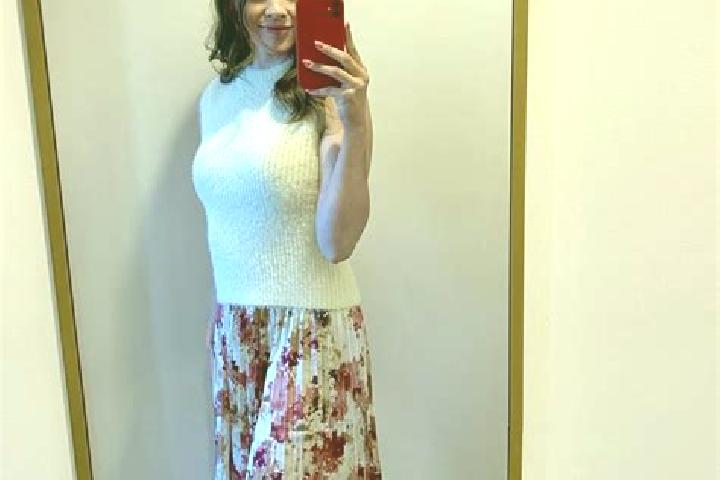Sadie, 37 — Escort in Karapchiv, Ukraine
