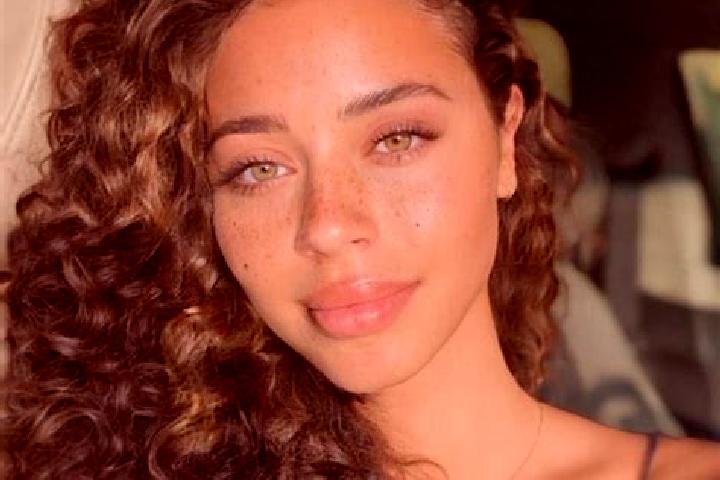 Sadie, 38, a black hazel-eyed latina companion based in Neuville-sur-Oise. Offering Girlfriend Experience, Party Girl, CIM, Striptease. Available for incall ...