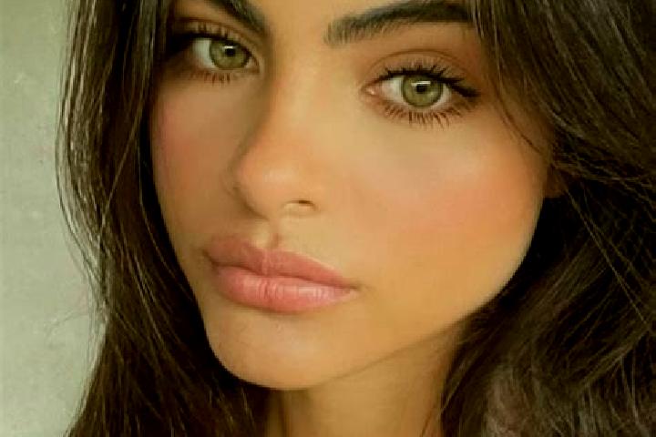 Sadie, 38, a black hazel-eyed middle eastern companion based in Puzhal. Offering A-Level, Prostate Massage, Tantra, Deep French Kissing, Duos. Available for ...
