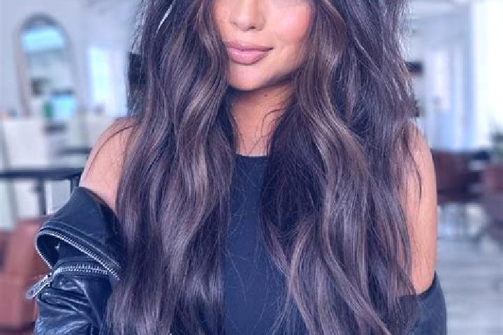 Sadie, 38, a brunette dark-eyed ebony companion based in Madrid. Offering Erotic Massage, Tantra, Overnight. Available for incall and outcall, overnight book...
