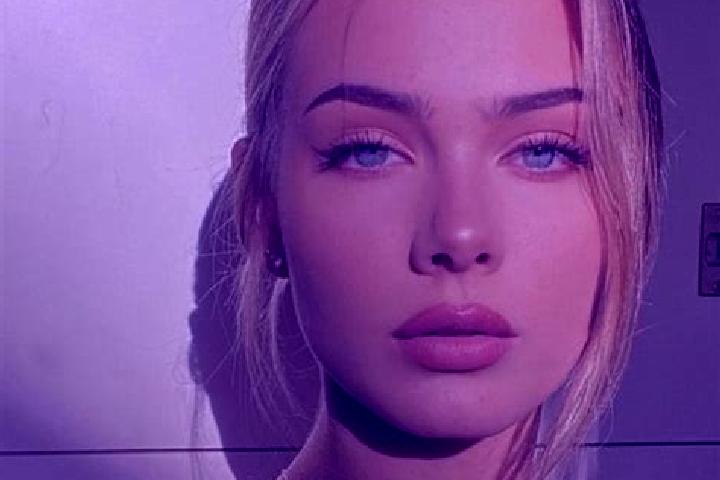 Sadie, 39, a blonde grey-eyed european companion based in Ermita de los Correas. Offering Travel Companion, GFE, Girlfriend Experience, Domination. Available...