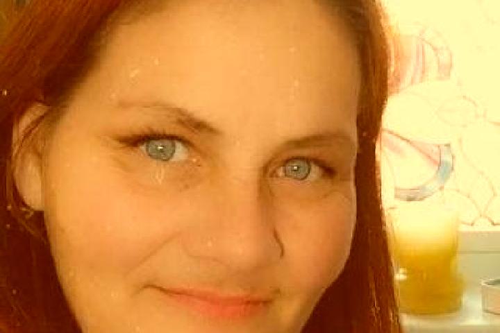 Sadie, 39, a red green-eyed caribbean companion based in Sint-Joris. Offering Striptease, Overnight, Girlfriend Experience. Available for incall and outcall,...