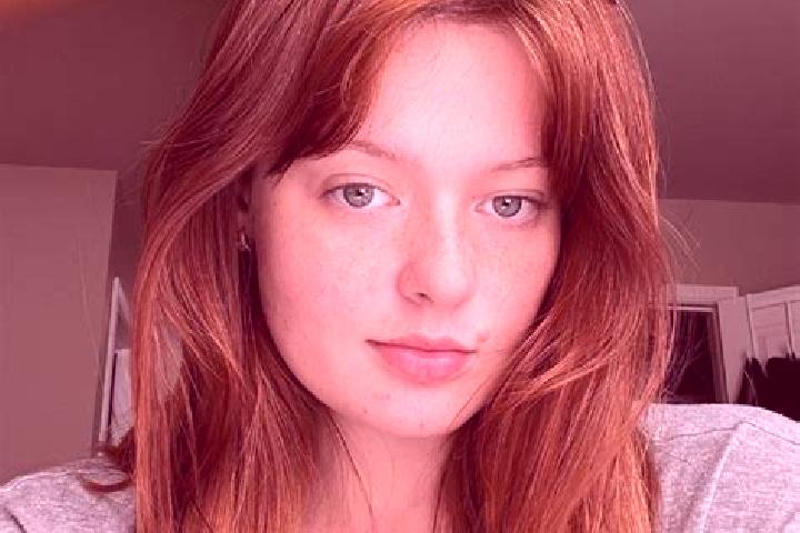 Sadie, 39, a red grey-eyed caucasian companion based in Le Veurdre. Offering Duos, CIM, A-Level, Tantra. Available for incall and outcall, day and evening da...