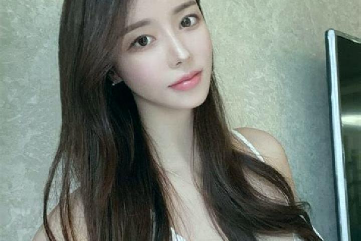 Sadie, 39 — Escort in Panjiawan, China