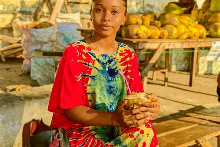 Sage, 20 — Escort in Belize, Angola