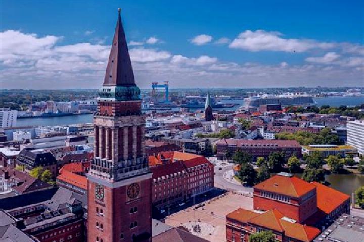Sage, 20 — Escort in Kiel, Germany