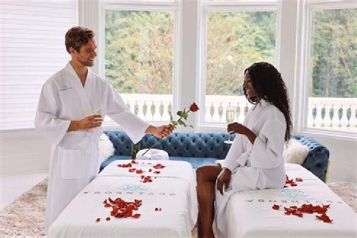 Sage, 21, a black dark-eyed caribbean companion based in Ramesti. Offering Domination, Girlfriend Experience, Couples, Erotic Massage, Dinner Date. Available...