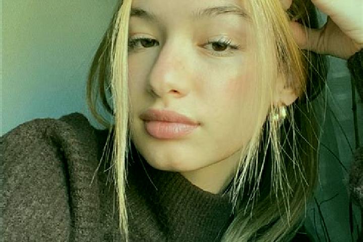 Sage, 21, a blonde brown-eyed caucasian companion based in Nam Phong. Offering BDSM, 69, CIM, Party Girl. Available for incall and outcall, overnight booking...