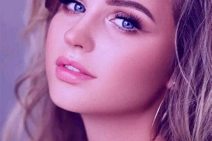 Sage, 21, a dark blonde blue-eyed caribbean companion based in Matacapan. Offering Duos, Party Girl, Overnight. Available for incall and outcall, day and eve...