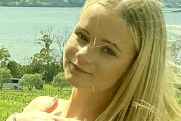 Sage, 21 — Escort in Laura, Australia