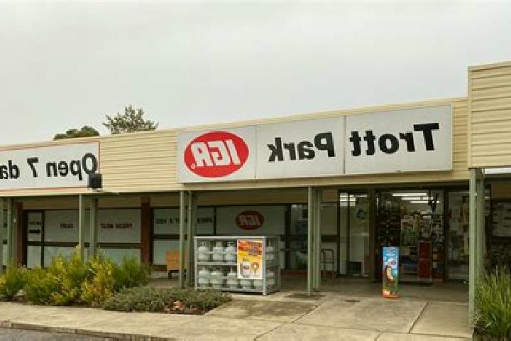 Sage, 21 — Escort in Trott Park, Australia