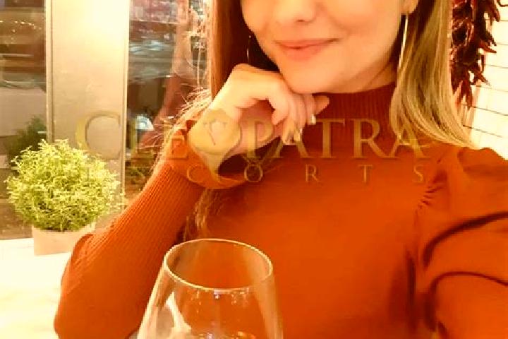 Sage, 22, a auburn amber-eyed mediterranean companion based in Sint-Joris-Winge. Offering Massage, Roleplay, Erotic Massage, OWO, Party Girl. Available for i...
