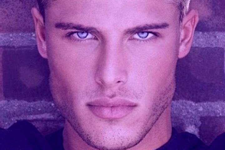 Sage, 22, a blonde dark-eyed caucasian companion based in Lage Mierde. Offering Deep French Kissing, Erotic Massage, Travel Companion, CIM. Available for inc...