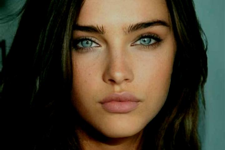 Sage, 22, a brunette grey-eyed middle eastern companion based in Campolongo al Torre. Offering BDSM, Party Girl, Striptease, GFE. Available for incall and ou...