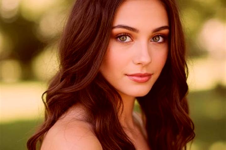 Sage, 22, a brunette hazel-eyed mediterranean companion based in Hengqu. Offering Party Girl, CIM, Massage. Available for incall and outcall, day and evening...