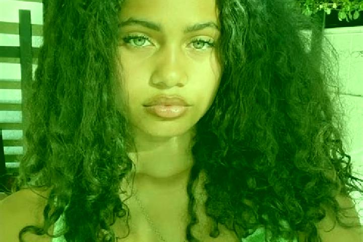 Sage, 22, a chestnut green-eyed mixed companion based in Shepsi. Offering Striptease, GFE, OWO. Available for incall and outcall, day and evening dates.