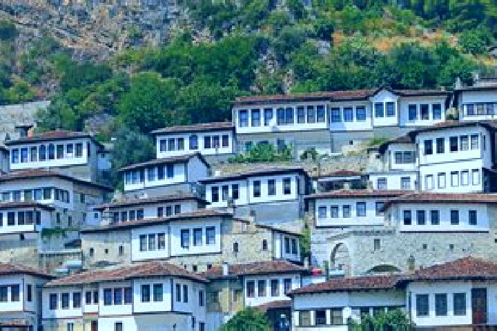Sage, 22 — Escort in Konizbalte, Albania