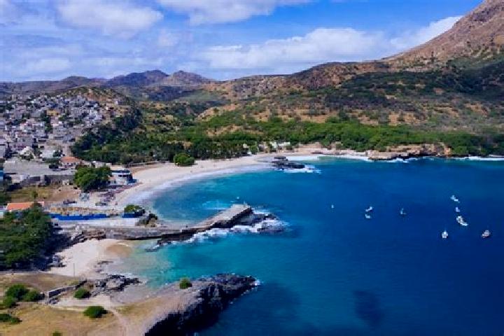 Sage, 22 — Escort in Montagarro, Cape Verde
