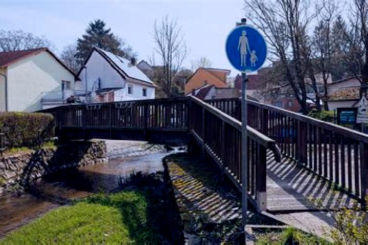 Sage, 22 — Escort in Nieder-Wiesen, Germany