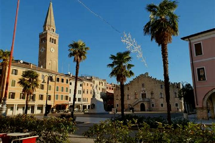 Sage, 22 — Escort in Portogruaro, Italy
