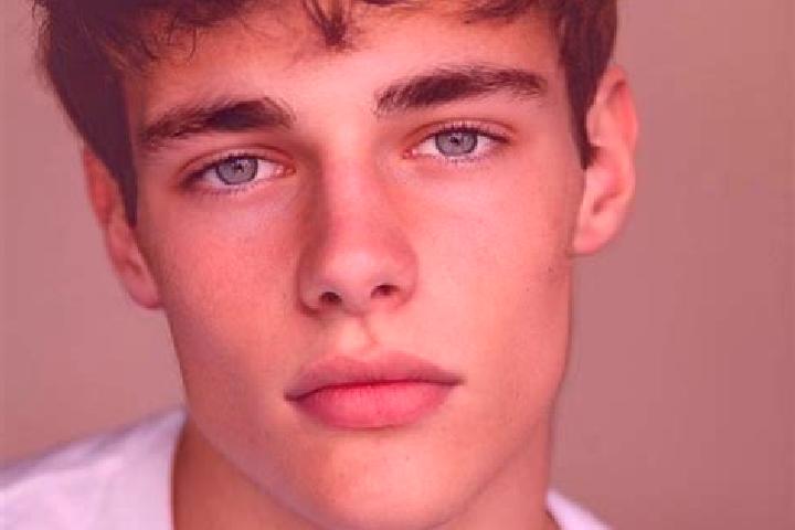 Sage, 23, a black brown-eyed caucasian companion based in Girardota. Offering Prostate Massage, Striptease, Deep French Kissing. Available for incall and out...