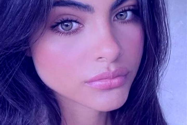 Sage, 23, a chestnut green-eyed caucasian companion based in Goldenstaedt. Offering A-Level, Tantra, GFE. Available for incall and outcall, day and evening d...