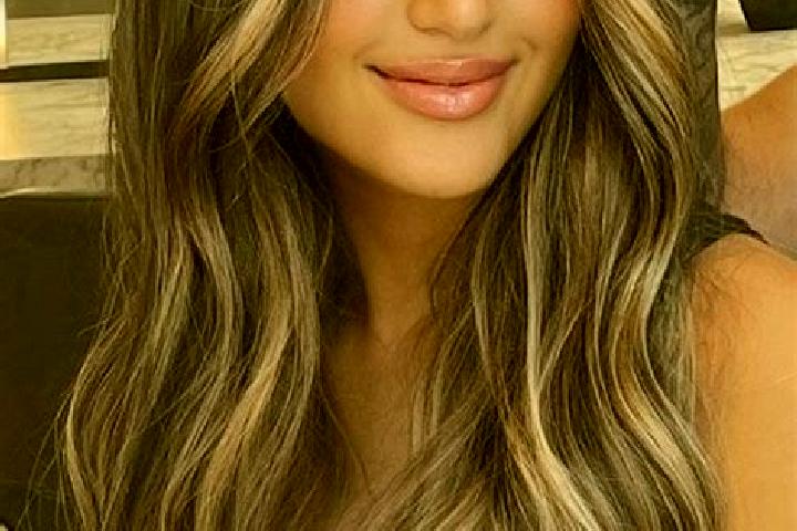 Sage, 23, a dark blonde brown-eyed european companion based in Cuenca. Offering Erotic Massage, OWO, Striptease, Fetish. Available for incall and outcall, ov...