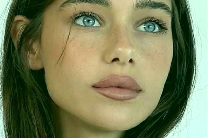 Sage, 24, a brunette brown-eyed asian companion based in Gaborone. Offering Overnight, Erotic Massage, Deep French Kissing, BDSM, Couples. Available for inca...