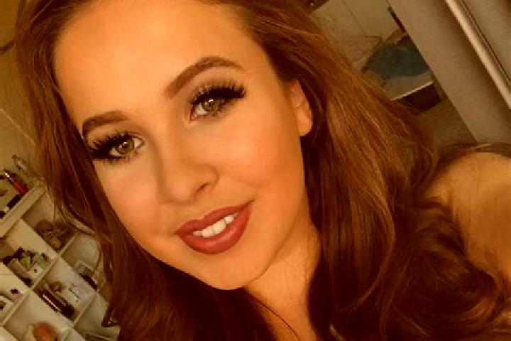 Sage, 24, a dark blonde dark-eyed mixed companion based in Trebeurden. Offering BDSM, Striptease, Deep French Kissing, Erotic Massage. Available for incall a...