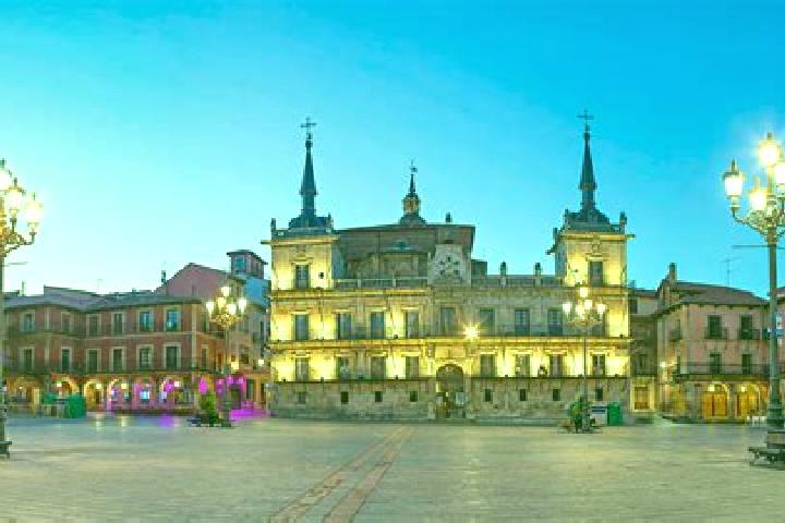 Sage, 24 — Escort in Leon, Spain