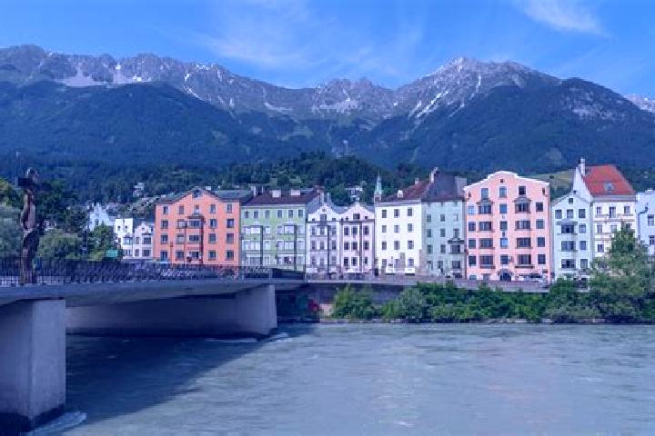 Sage, 24 — Escort in Manning, Austria