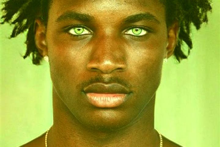 Sage, 25, a black green-eyed european companion based in Mayenne. Offering Roleplay, CIM, GFE. Available for incall and outcall, day and evening dates.