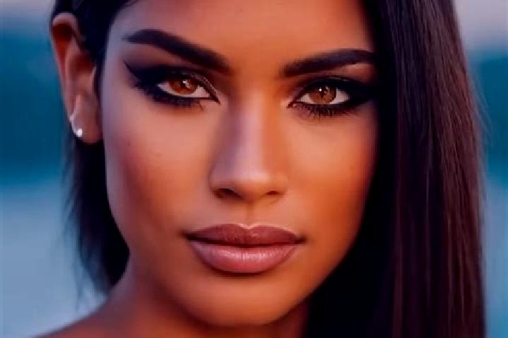 Sage, 25, a black grey-eyed latina companion based in Bolobo. Offering Overnight, CIM, BDSM, Travel Companion, Striptease. Available for incall and outcall, ...