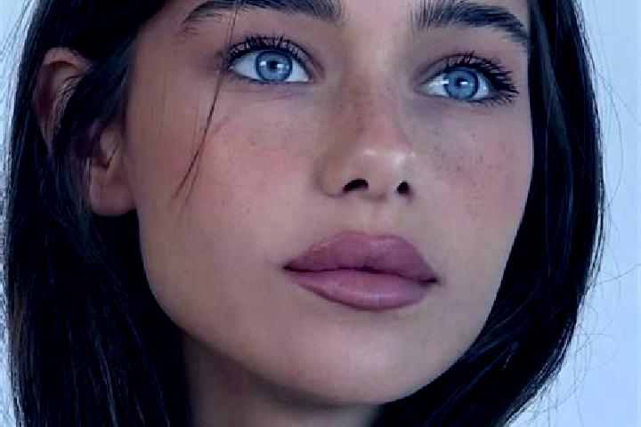 Sage, 25, a brunette brown-eyed mediterranean companion based in Ombakamia. Offering Massage, Prostate Massage, A-Level. Available for incall and outcall, da...