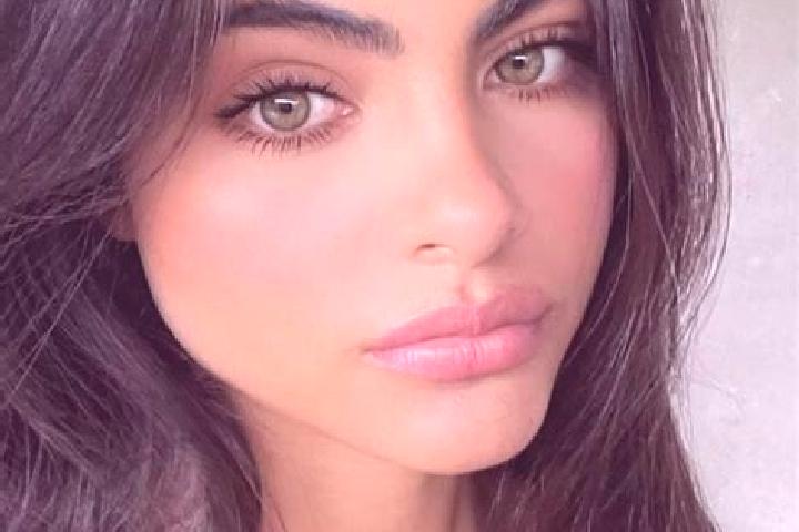 Sage, 25, a brunette dark-eyed middle eastern companion based in Jagistay. Offering Erotic Massage, Massage, Domination, Party Girl. Available for incall and...