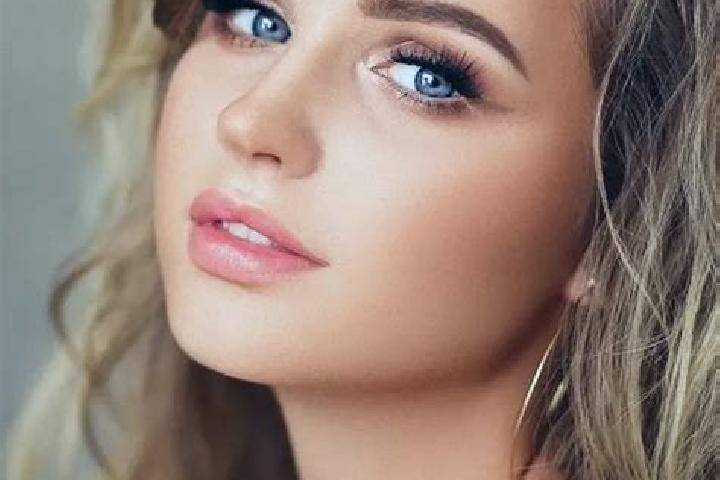 Sage, 25, a dark blonde blue-eyed mediterranean companion based in Krionerion. Offering Tantra, CIM, Striptease, GFE, BDSM. Available for incall and outcall,...
