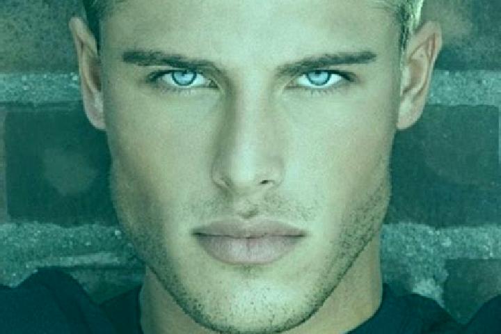 Sage, 25, a dark blonde grey-eyed caucasian companion based in Rumillies. Offering Couples, Fetish, Dinner Date, Duos. Available for incall and outcall, over...