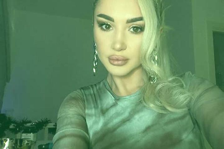 Sage, 26, a blonde hazel-eyed caucasian companion based in Wels. Offering Erotic Massage, Girlfriend Experience, Couples, GFE, Travel Companion. Available fo...